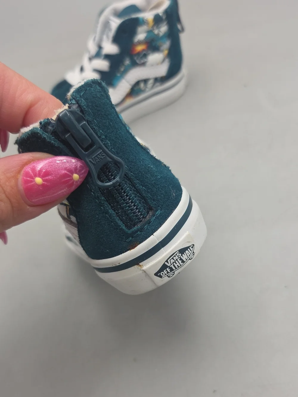 Vans questions leave